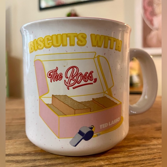 TED LASSO Coffee Mug Cup - Biscuits With The Boss - Large Cup - Picture 1 of 6
